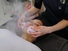 ユカリス(Yu.charis)/REVIハーブピーリング施術工程♪