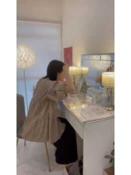 敏感肌専科・眠れる美肌脱毛Amitie札幌琴似店〈顔脱毛/毛穴洗浄/フェイシャル〉/自信のある美肌へ