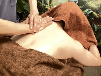 ブルハ(Bruja)/肩こり、首こりありませんか?