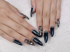 ロングレオパード柄ネイル