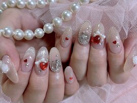 シンプルガーリーネイル