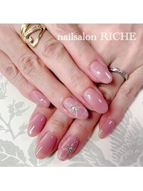 繊細フラワーネイル