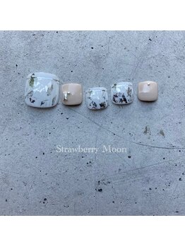 サロンストロベリームーン(Salon Strawberry Moon)/ホイルアートネイル