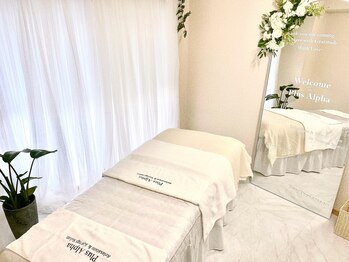 プラスアルファ(PlusAlpha)/美小顔整体コルギ/施術ベッド