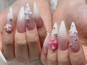 アモ ラブネイルズ(AMO Love nails)の写真/弱った爪の補強や短い自爪を理想の形に！"丁寧ケア×提案力"が魅力のネイリストが理想のデザインをご提供☆