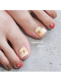 たゆ ネイル(たゆnail)/サマーフットオレンジネイル