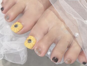 アクロネイル アンド アイ(ACRO NAIL&EYE)/フットひまわりネイル