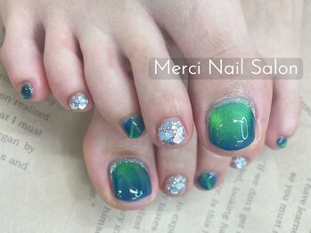 メルシー(Merci)/人気のキラキラネイル