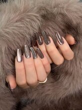 グロー ネイル(Glow Nail)/