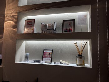 ムル 布袋駅店(MURU)/美容液も多数ご用意があります