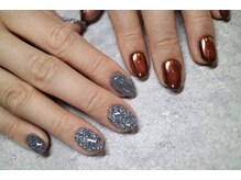 ネイルサロン R/スタイリングコース　8030円