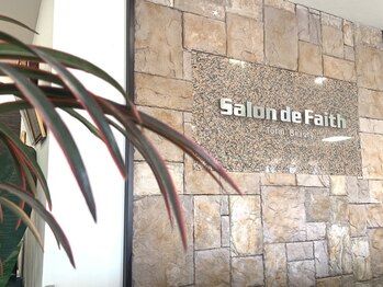 サロンドフェイス(Salon de Faith)/駐車場6台完備
