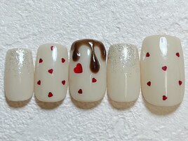 ハートネイル　大人可愛い