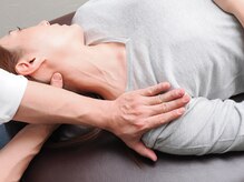 トラスト整骨院鍼灸院/首の筋肉をしっかりのばします☆