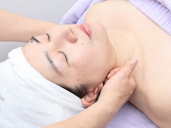 メナードフェイシャルサロン 東園田店の写真/紫外線ダメージが気になるこの季節に★ビタミンC誘導体を含む贅沢パックの期間限定キャンペーン実施中