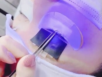 シルミー(CILL3)の写真/【新技術LEDマツエク実績あり☆】1度試すとやめられない!?今までの付け心地をキープしつつ持続力が大幅UP◎