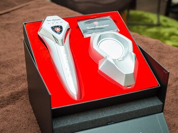 フロレゾン(Floraison)/ランボルギーニ美顔器