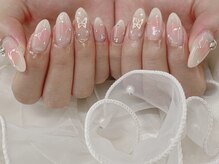 ハニービービー(Honey Bee Bee)/綺麗めチークネイル