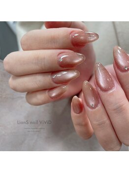 リアンスネイル ヴィヴィッド 岡山店(LianS nail ViViD)/マグネットネイル+ストーン