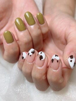 キャンディベース ドライブイン(Candybase Drive in)/密かに人気のウシ柄