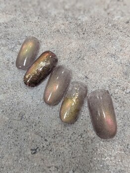 レプレネイル 日本橋人形町(RepreNail)の写真/【大人のシンプル・ニュアンス】
大人の指先に、上品さとさりげないニュアンスを。日常になじむネイル