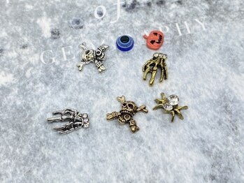 モモネイル(MOMO nail)/ハロウィンパーツ