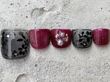 フリークネイル(FREAK Nail)/小花シアーブラックFOOT ¥12000
