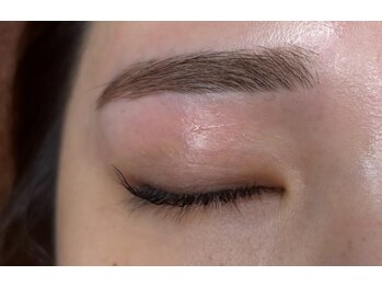 ナナリスボン 福岡(NANA LISBON)/アイブロウ