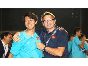 銀座鍼処 カナウ(KANAU)/海外で代表トレーナーを経験