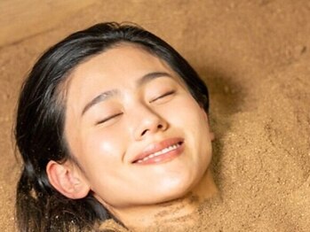 ハッコラ 麹町(haccola)の写真/酵素浴と発酵よもぎ蒸しをセットで受けて、で大量発汗・代謝アップ！ぷよ肉やむくみ、体重が気になる方に◎