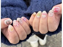 落書きネイルも出来ます