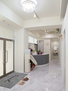 サラ(Sarah)/入り口フロア