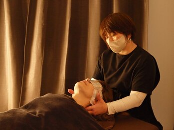フレッシュヘッドスパ(fresh head spa.)の写真/【玉川学園前駅・徒歩5分】心地良いふかふかのチェアで、じっくりとケアをする至福の時間