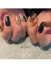 リッシュ(RICHE)/ブラック×大人レオパードネイル