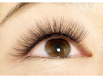 エステティックアンドアイラッシュ ラボカル 甲府本店(LABO.CAL+)/ボリュームラッシュ