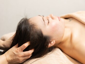 自然スタイル 新宿三丁目店の写真/【疲労改善/肩こり改善本格整体マッサージ×ヘッドスパ60分 ¥4,560】PC作業などで辛い眼精疲労も改善◎