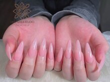 ウメネイルスタジオ(UME NAIL STUDIO)/長さだしやり放題×つけ放題