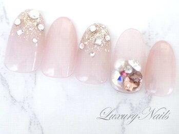 ラグジュアリー ネイルズ(Luxury Nails)/キラキラ*Vカットビジュー