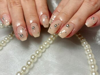 サロンドフォーエイチ(salon de 4H)/メタルパーツで華やかに♪