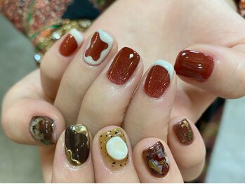カーティシーネイルズ(curtisii NAILS)/ちぐはぐアート