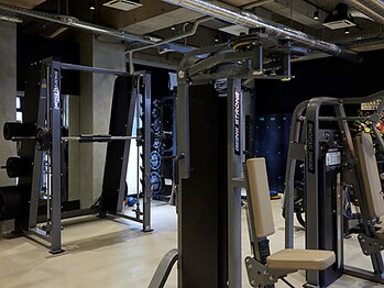 ザ ブレイズフィット マゴメ(THE BLAZE FIT.MAGOME)の写真/リニューアルした綺麗でラグジュアリーな施設と充実したコンテンツ！高スキルのスタッフがサポートします！