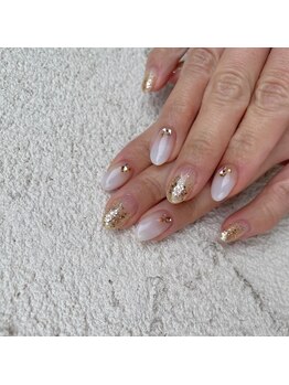 フフレ(FUFRE)/白とシャンパンゴールド