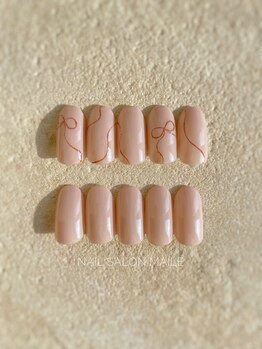 大人可愛いちゅるんネイル