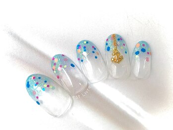 エストリブレ(estLivre)/ラメ＆ドットネイル