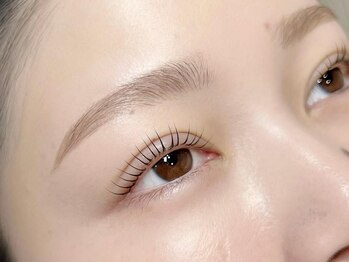 フィズ アイ ビューティ 豊川八幡店(fiz eye beauty)/まつ毛パーマ+眉毛スタイリング
