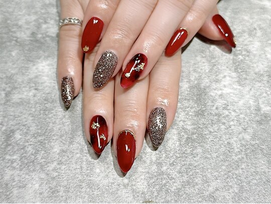 2025年春トレンド】べっ甲 ボルドーのネイルデザイン集｜人気順  
