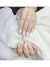 韓国ホワイト艶ネイル