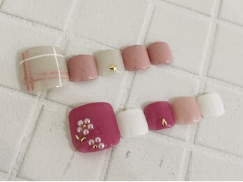 フットネイル　初回7700円