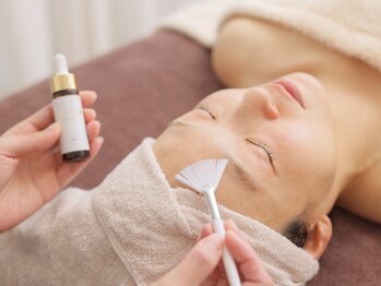 ラヴィ(Ravi)の写真/水不使用の高濃度美容液を贅沢導入！本気の美白を叶えるホワイトニングで白玉肌へ。