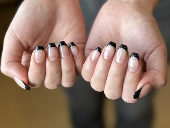 燈乃工房 三重鈴鹿本店(あかりのこうぼう)/黒フレンチネイル